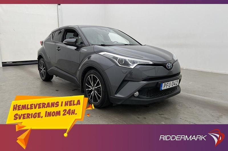 Mörkgrå (mgrå) Begagnad 2017 Toyota C-HR+ Executive SUV | 199 800 kr (Marknadspris) - Bild 1/3