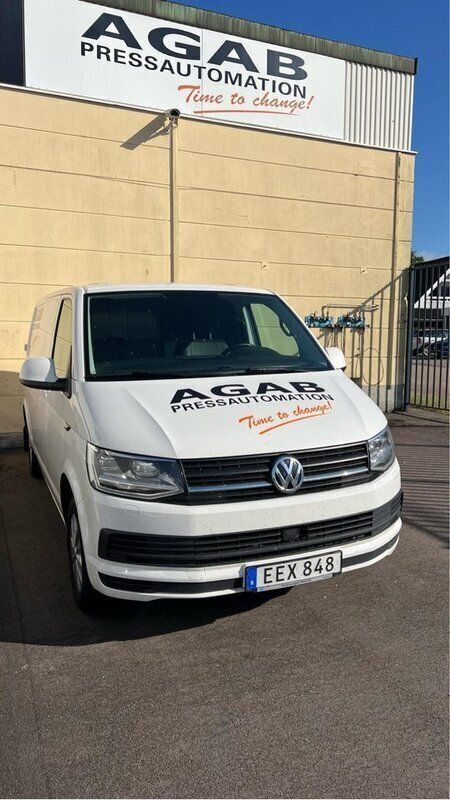Vit Begagnad 2017 VW T6 Van | 173 000 kr (Marknadspris) - Bild 1/4
