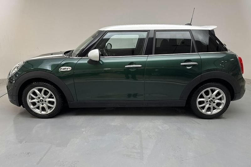 Begagnad Mini Cooper S Hatch 192 HK (141 kW) 2017 Grön Halvkombi