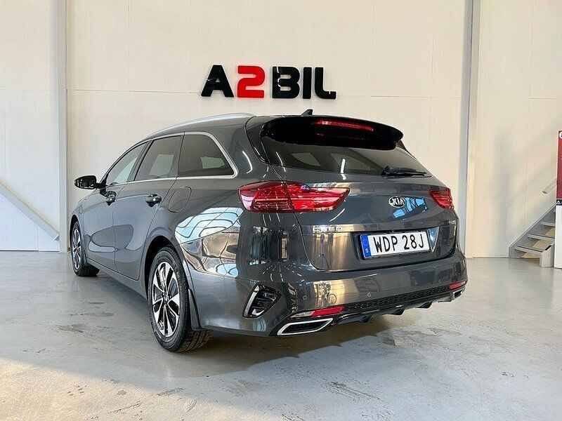 Begagnad Kia Ceed Sportswagon 142 HK (104 kW) 2020 Grå Kombi
