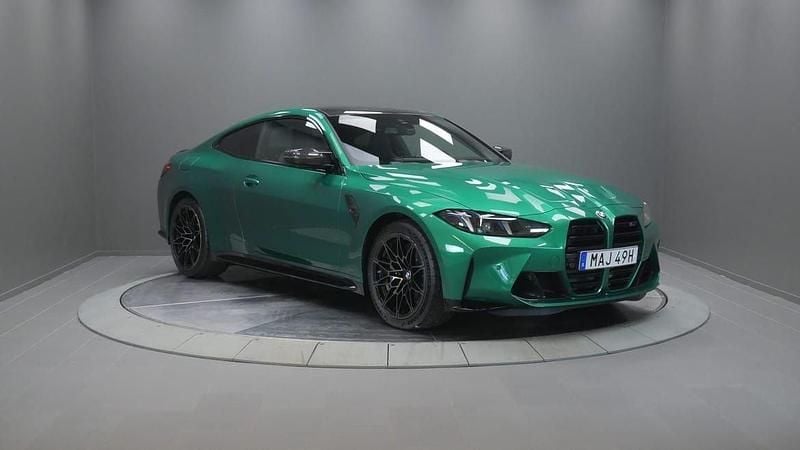Grön Begagnad 2025 BMW M4 Competition Edition Sportkupé | 1 299 000 kr - Bild 1/4