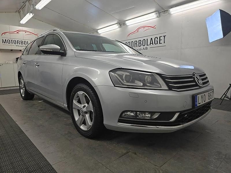 Begagnad VW Passat 150 HK (110 kW) 2011 Silver Kombi