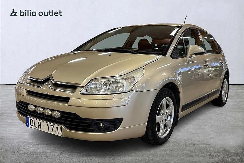 Ljusbrun Begagnad 2006 Citroën C4 Halvkombi | 19 900 kr (Superpris) - Bild 1/4