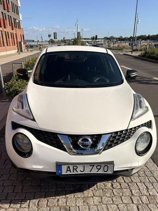 Vit Begagnad 2014 Nissan Juke SUV | 79 900 kr (Marknadspris) - Bild 1/4
