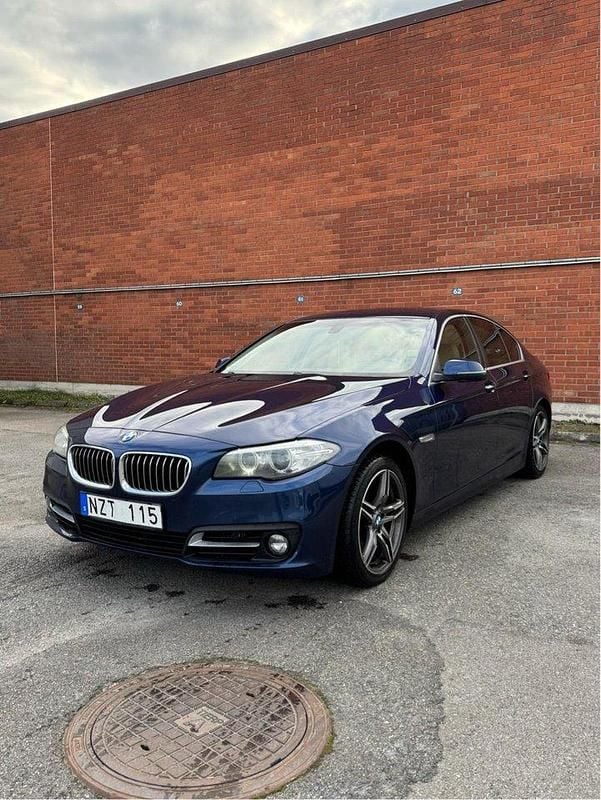 Begagnad 2014 BMW 535 Sedan | 140 900 kr (Superpris) - Bild 1/4