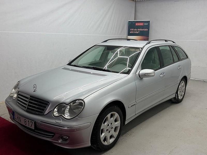 Silver Begagnad 2006 Mercedes C200 Elegance Kombi | 54 500 kr (Marknadspris) - Bild 1/4