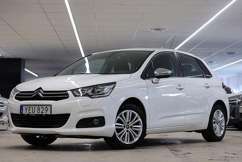 Begagnad Citroën C4 120 HK (88 kW) 2016 Vit Halvkombi