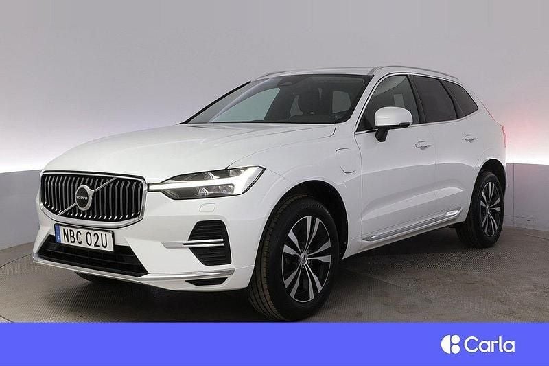 Vit Begagnad 2023 Volvo XC60 Core SUV | 431 900 kr (Marknadspris) - Bild 1/4