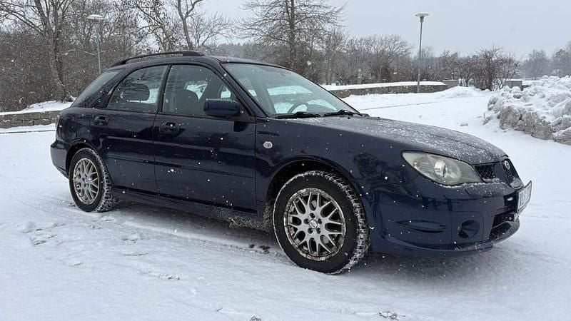 Begagnad 2006 Subaru Impreza Kombi | 38 000 kr (Marknadspris) - Bild 1/4