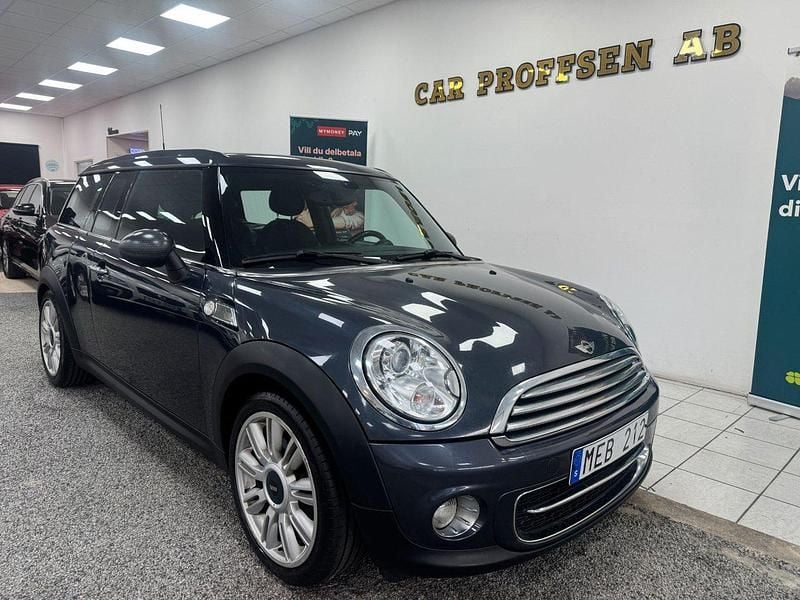 Grå Begagnad 2012 Mini Cooper D Clubman Kombi | 89 900 kr (Marknadspris) - Bild 1/4