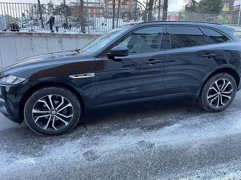 Begagnad 2019 Jaguar F-Pace SUV | 255 000 kr (Marknadspris) - Bild 1/4