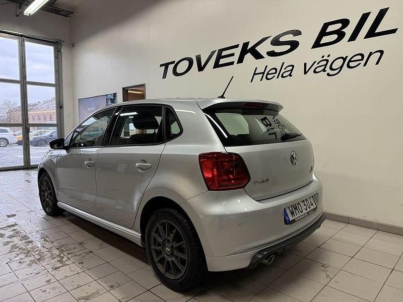 Begagnad VW Polo Comfortline 90 HK (66 kW) 2017 Light silver metalli
