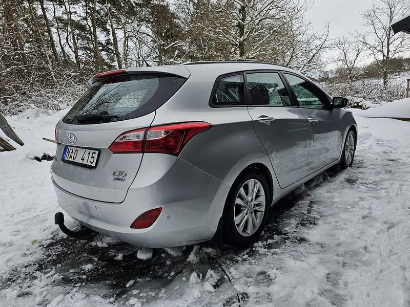 Begagnad Hyundai i30 110 HK (80 kW) 2013 Kombi