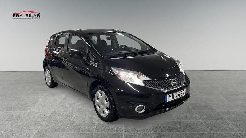 Svart Begagnad 2014 Nissan Note Halvkombi | 64 900 kr (Marknadspris) - Bild 1/4