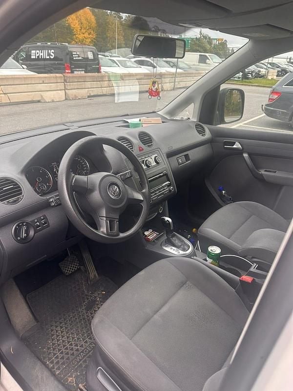 Begagnad VW Caddy Maxi 102 HK (75 kW) 2015 Minibuss
