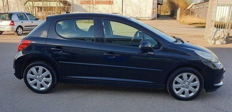 Begagnad Peugeot 207 120 HK (88 kW) 2007 Svart Halvkombi