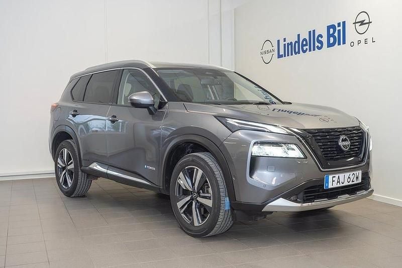 Begagnad Nissan X-Trail Tekna 204 HK (150 kW) 2022 Grå SUV