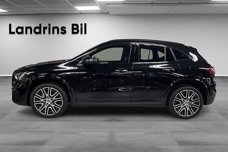 Begagnad Mercedes GLA250 AMG line 2026 Svart SUV