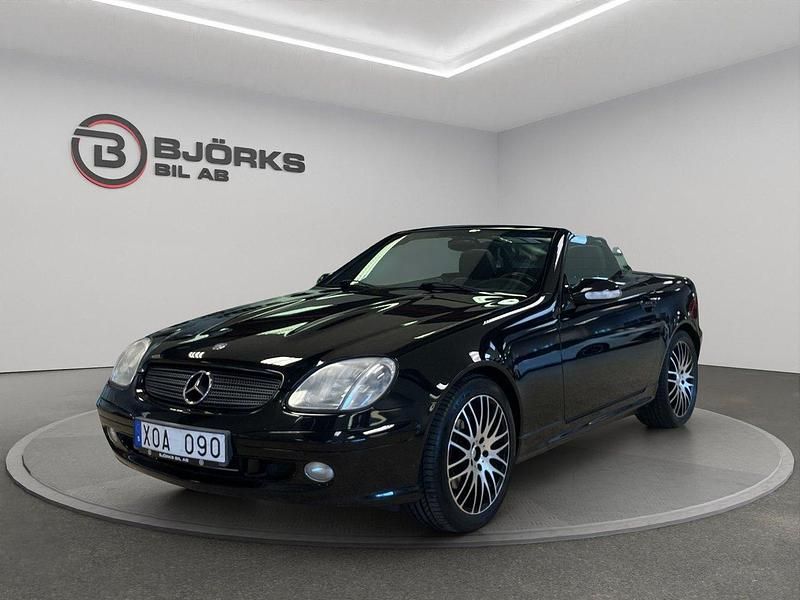 Svart Begagnad 2001 Mercedes SLK320 Cab | 64 500 kr (Bra pris) - Bild 1/4