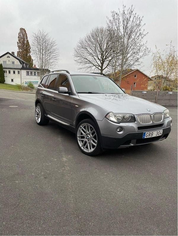 Grå Begagnad 2008 BMW X3 Comfort Edition SUV | 69 000 kr (Lite dyr) - Bild 1/4