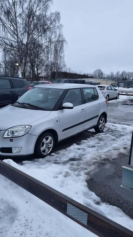 Begagnad 2009 Skoda Fabia Halvkombi | 20 000 kr (Marknadspris) - Bild 1/4