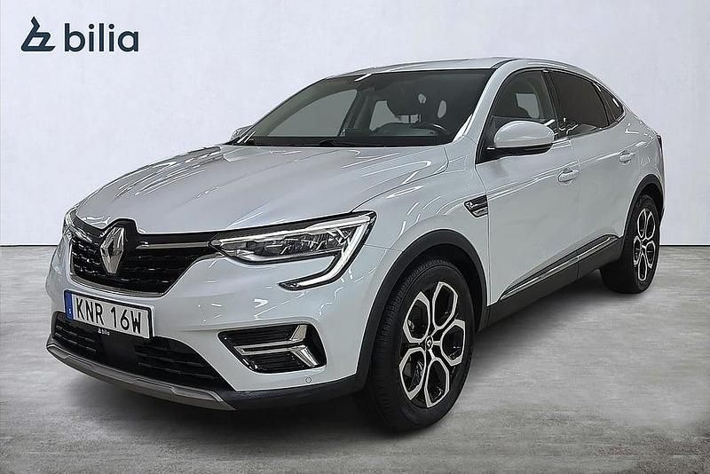 Vit Begagnad 2022 Renault Arkana Intens SUV | 249 000 kr (Marknadspris) - Bild 1/3