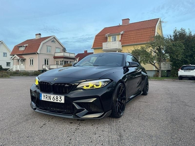 Svart Begagnad 2019 BMW M2 Competition Edition Sportkupé | 599 000 kr (Dyr) - Bild 1/4