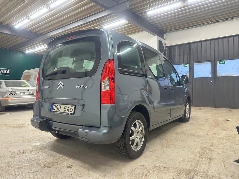 Begagnad Citroën Berlingo 109 HK (80 kW) 2010 Grå Minibuss