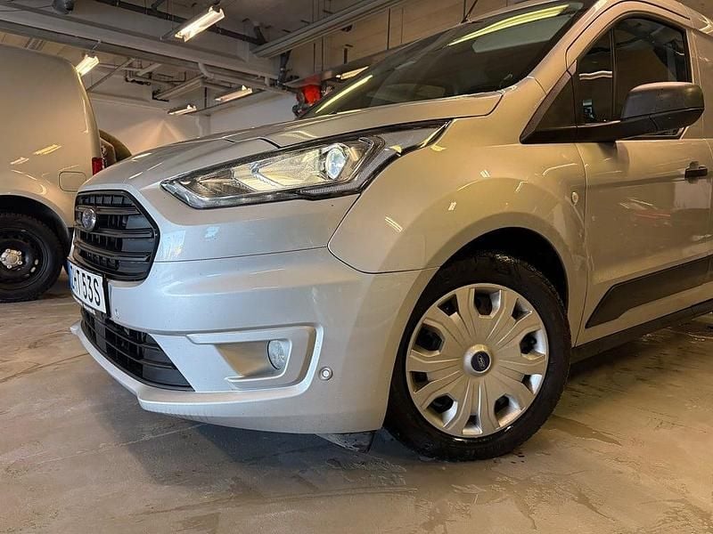 Begagnad Ford Transit Connect 120 HK (88 kW) 2023 Silver metallic Minibuss