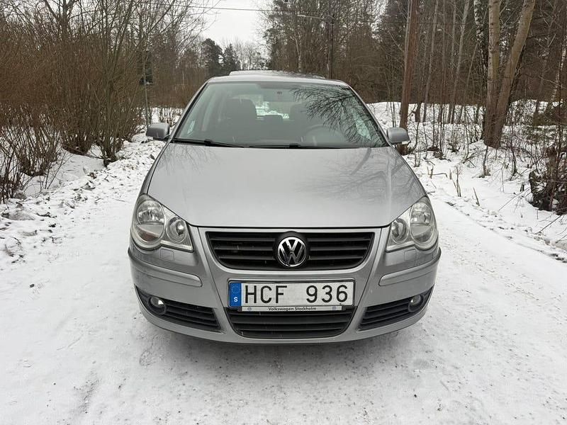 Begagnad VW Polo 80 HK (58 kW) 2008 Halvkombi