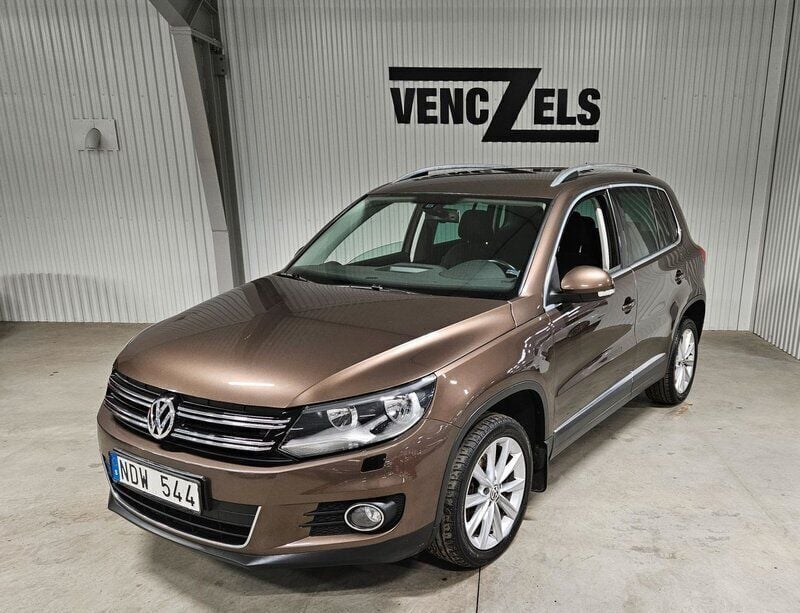 Begagnad VW Tiguan Sport 161 HK (118 kW) 2012 Brun SUV