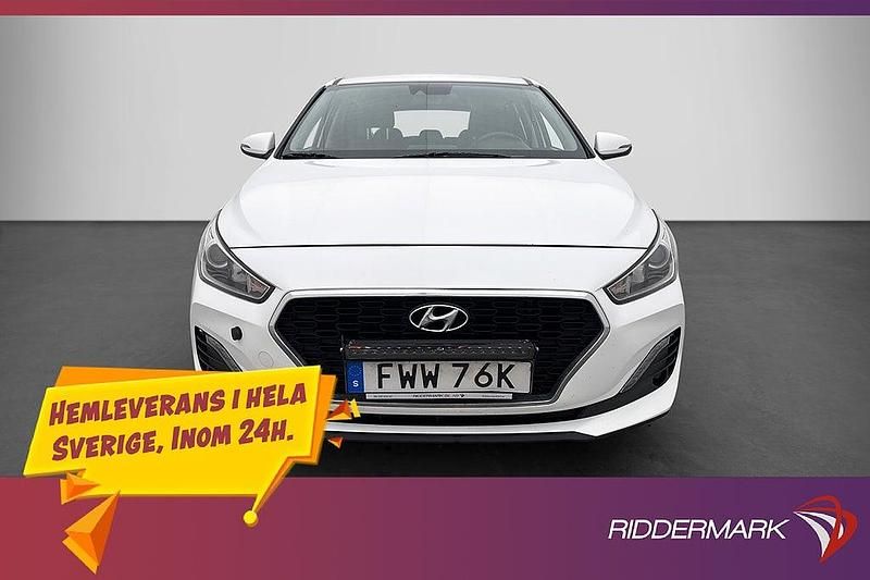 Begagnad Hyundai i30 Trend 140 HK (102 kW) 2019 Vit Halvkombi
