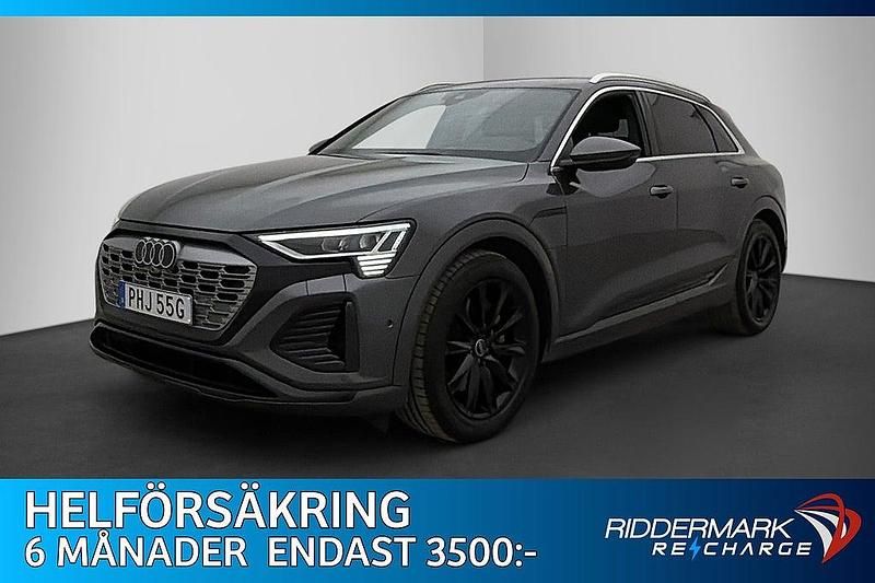 Begagnad Audi Q8 e-tron S-Line 300 kW (408 HK) 2023 Grå SUV