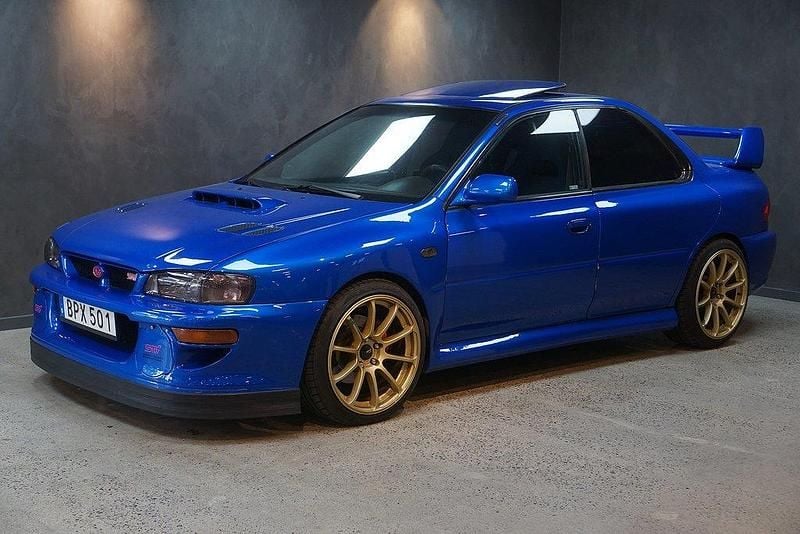 Blå Begagnad 1999 Subaru Impreza GT Sedan | 299 000 kr - Bild 1/4