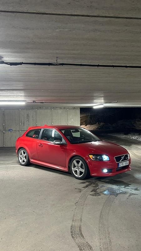 Begagnad 2009 Volvo C30 Halvkombi | 55 000 kr (Lite dyr) - Bild 1/4