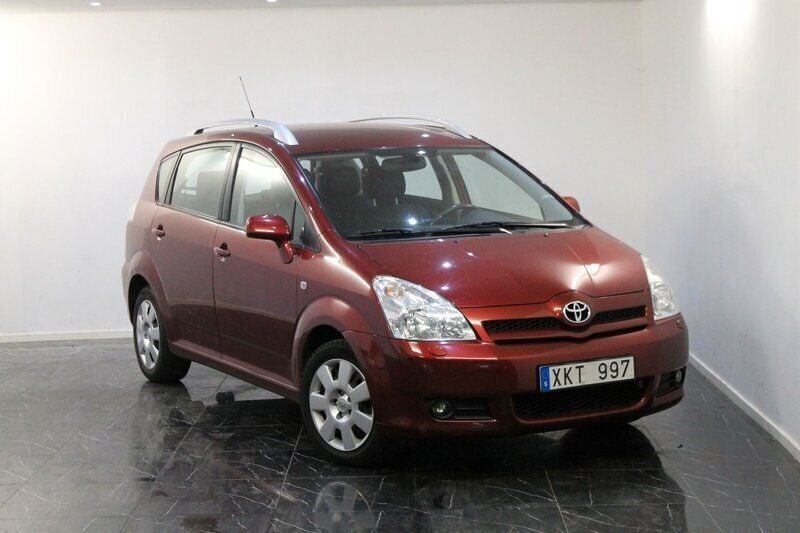 Mörkröd Begagnad 2005 Toyota Corolla Verso Minibuss | 74 901 kr (Dyr) - Bild 1/4