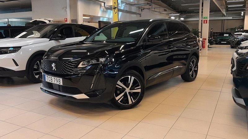 Svart Begagnad 2024 Peugeot 3008 GT SUV | 279 900 kr (Marknadspris) - Bild 1/4