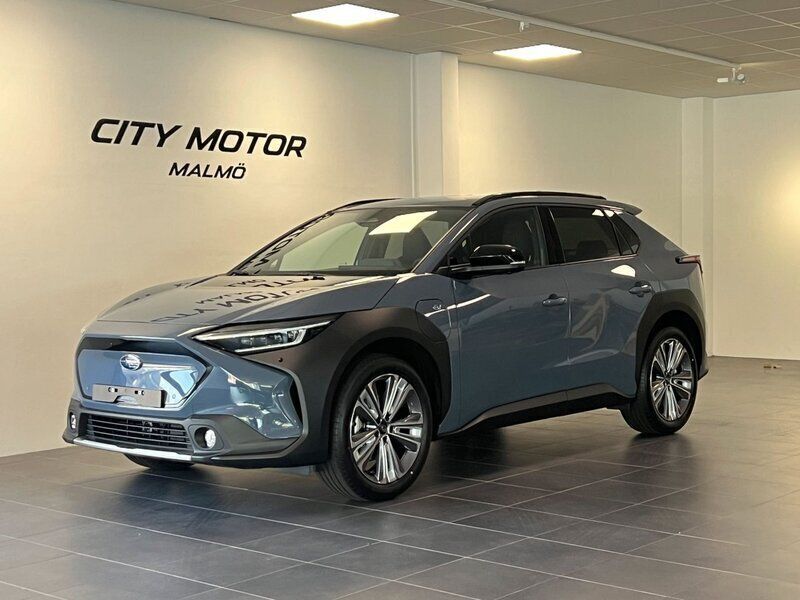Grå Ny 2024 Subaru Solterra SUV | 529 900 kr (Marknadspris) - Bild 1/4