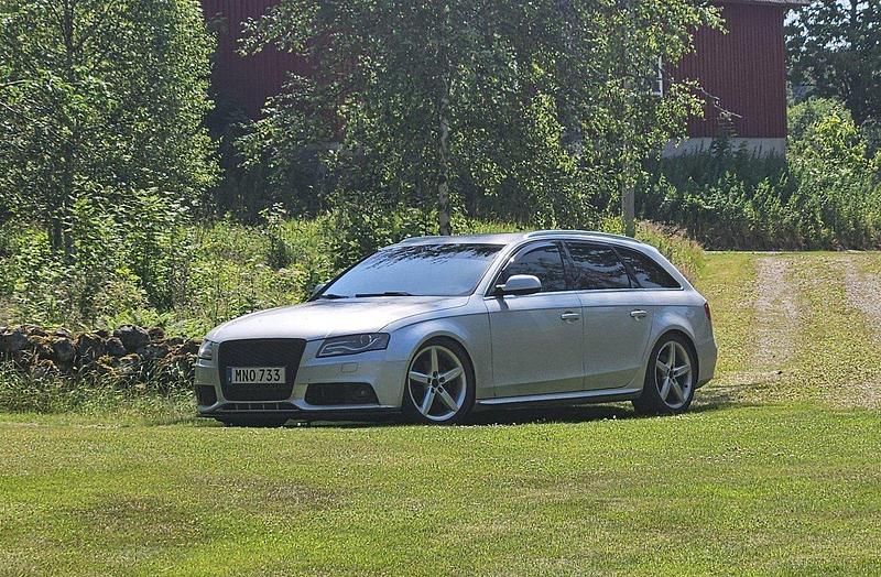 Silver Begagnad 2011 Audi A4 Proline Kombi | 64 900 kr (Bra pris) - Bild 1/4