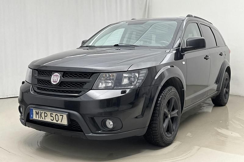 Begagnad Fiat Freemont Black Code 170 HK (125 kW) 2014 Svart SUV
