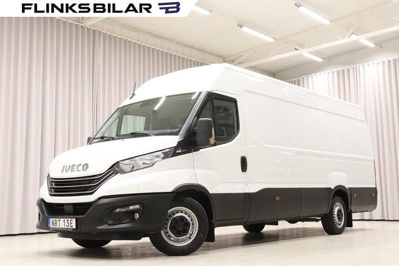 Vit Begagnad 2023 Iveco Daily Van | 418 750 kr (Lite dyr) - Bild 1/4