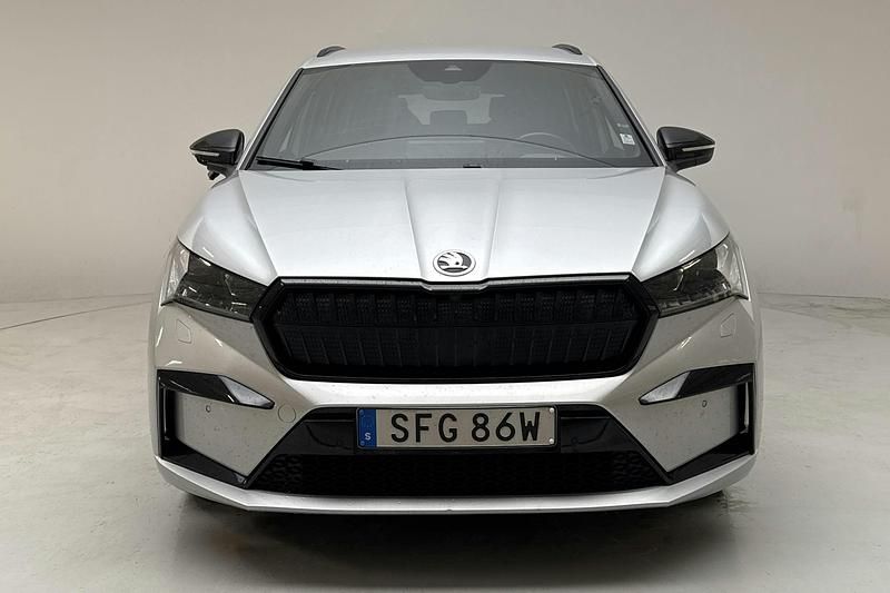 Begagnad Skoda Enyaq iV SportLine 194 kW (265 HK) 2022 Silver SUV