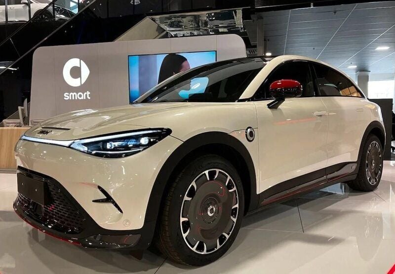 Flerfärgad (white) Begagnad 2023 Smart #3 Anniversary Edition SUV | 473 900 kr - Bild 1/4