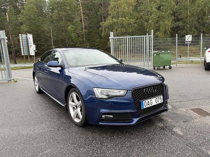 Blå Begagnad 2013 Audi A5 Sportback Halvkombi | 139 900 kr (Bra pris) - Bild 1/4