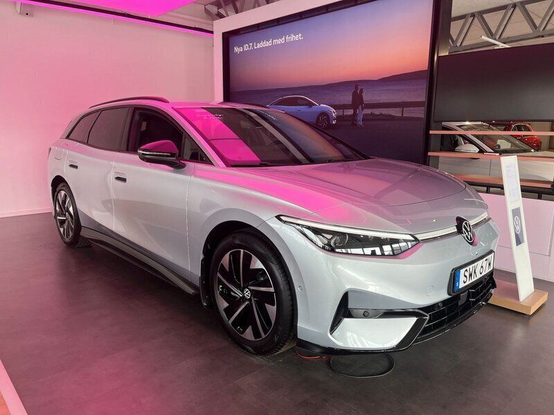 Ny 2025 VW ID.7 Pro Sedan | 664 900 kr (Marknadspris) - Bild 1/4