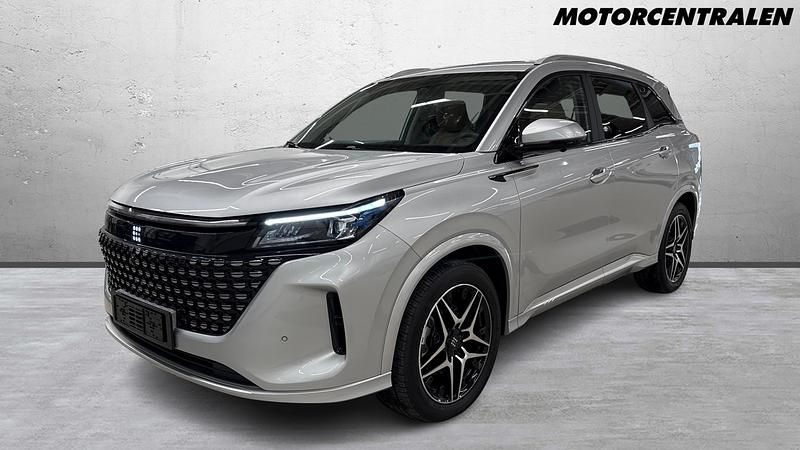 Silver Begagnad 2024 DFSK E5 SUV | 459 900 kr - Bild 1/4