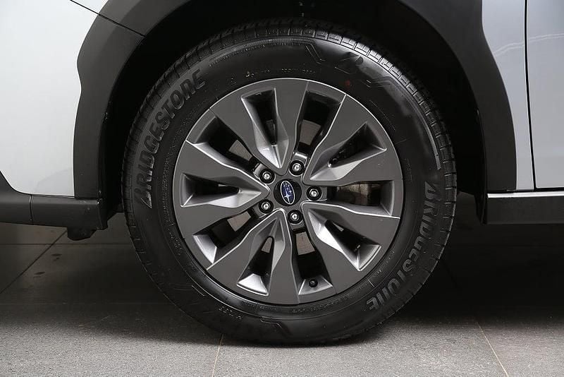 Begagnad Subaru Outback 169 HK (124 kW) 2024 Grå Kombi