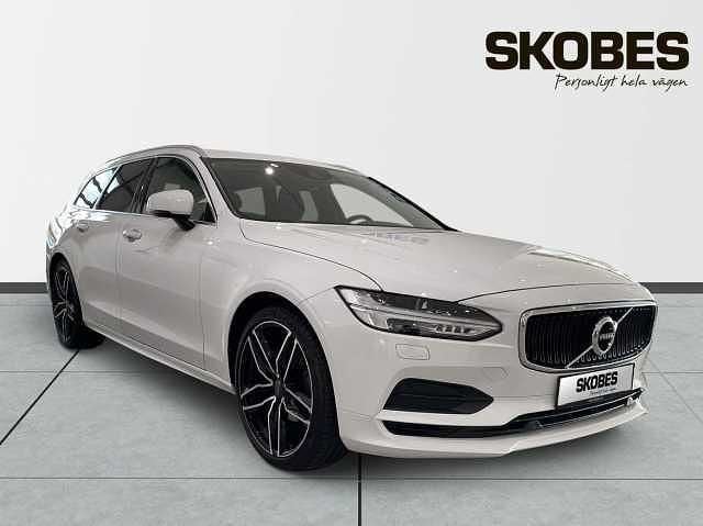Vit Begagnad 2019 Volvo V90 Momentum Kombi | 268 900 kr (Marknadspris) - Bild 1/3