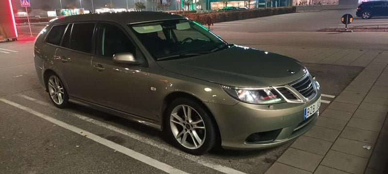 Grön Begagnad 2008 Saab 9-3 Kombi | 30 000 kr (Marknadspris) - Bild 1/4