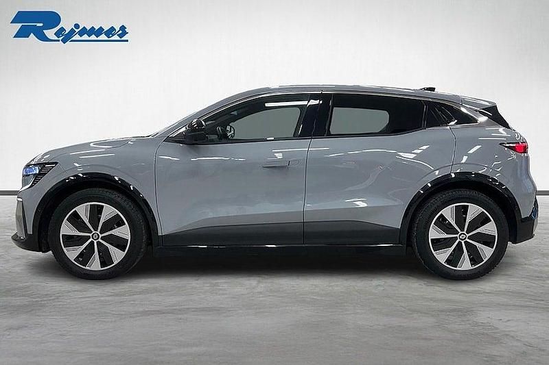 Begagnad Renault Mégane Techno 161 kW (220 HK) 2023 Grå Kombi